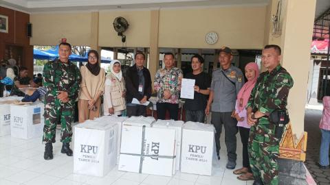 Ketua Bawaslu Kota Yogyakarta melaksanakan pengawasan pemungutan dan penghitungan suara