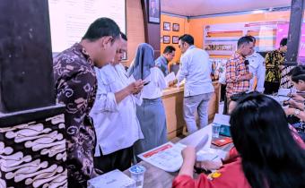 Bawaslu Kota Yogyakarta mengawasi Draft Desain Surata Suara