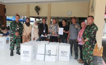 Ketua Bawaslu Kota Yogyakarta melaksanakan pengawasan pemungutan dan penghitungan suara