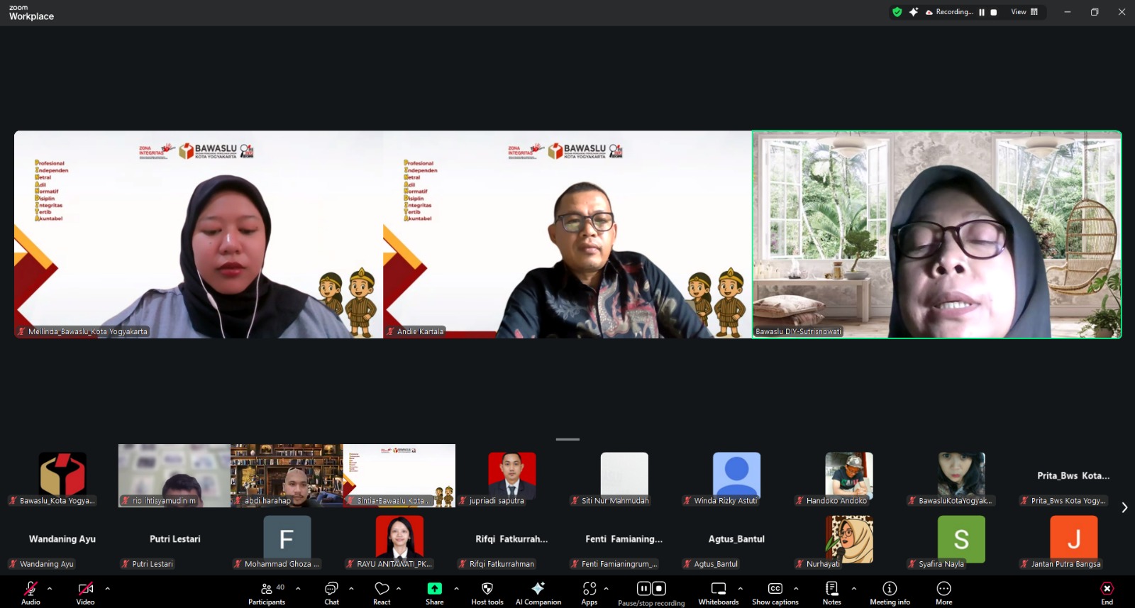 Bawaslu Kota Yogyakarta menyelenggarakan kegiatan knowledge sharing bertema “Penyusunan Produk Hukum” dengan narasumber Anggota Bawaslu DIY Sutrisnowati