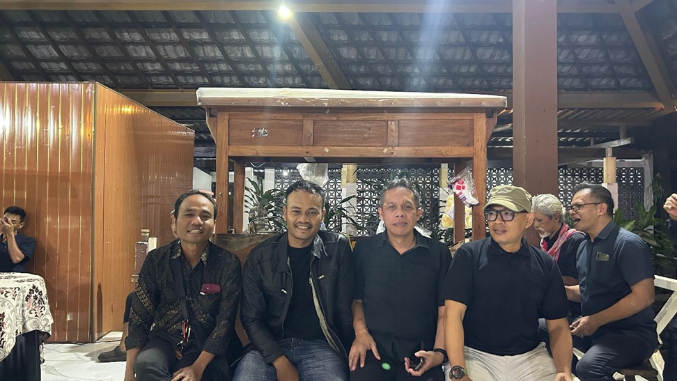 Ketua dan Anggota Bawaslu Kota Yogyakarta menghadiri kegiatan Diskusi Kebangsaan yang diselenggarakan oleh PA GMNI DIY dalam rangka konsolidasi demokrasi