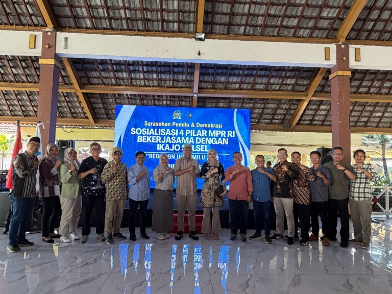 Ketua Bawaslu Kota Yogyakarta, Andie Kartala, mengikuti Sarasehan Pemilu dan Demokrasi bertema "Redesign UU Pemilu 2029 yang Berintegritas" di Wisma Kagama UGM (3/7/3036)