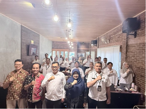 Bawaslu Kota Yogyakarta bersama KPU Kota Yogyakarta, Balai Dikmen, dan wakil kepala sekolah bidang kesiswaan SMA dan SMK Negeri se-Kota Yogyakarta bersinergi membahas pendidikan demokrasi bagi pelajar (5/8/2026)