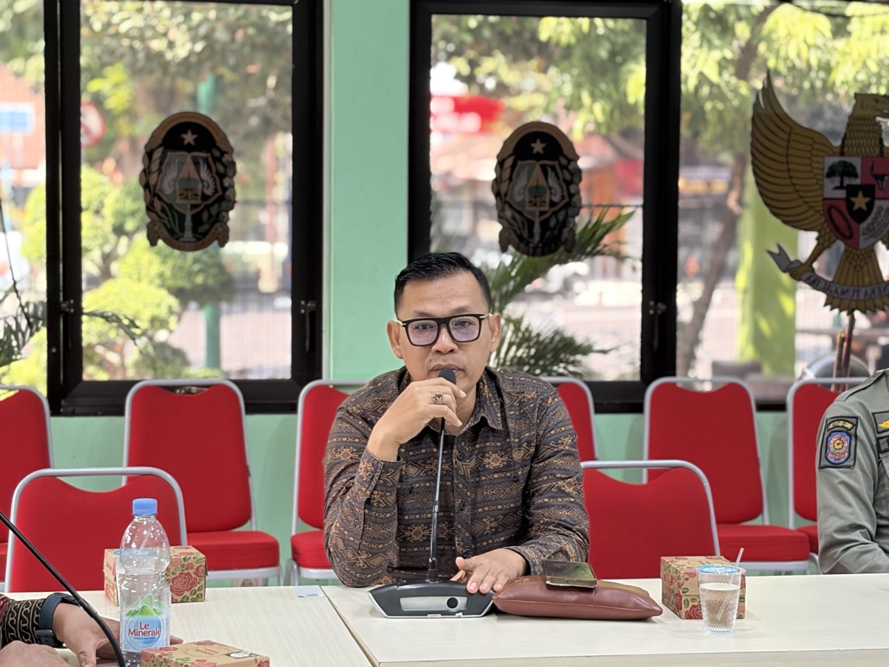 Ketua Bawaslu Kota Yogyakarta, Andie Kartala, mengikuti Rapat Tim Pemantauan Situasi Politik Kota Yogyakarta di Badan Kesatuan Bangsa dan Politik Kota Yogyakarta, Kamis (3/9/2026)