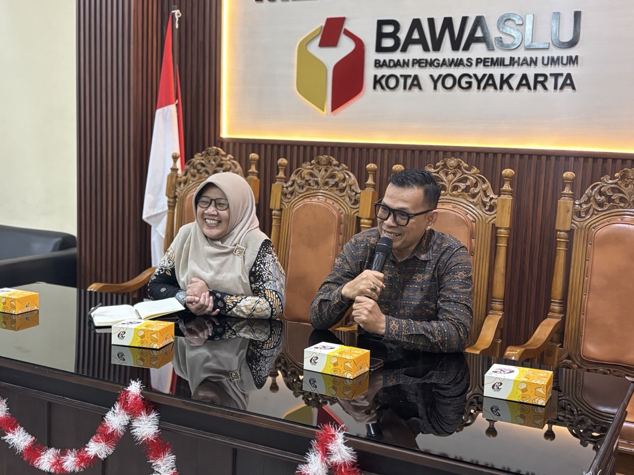 Ketua Bawaslu Kota Yogyakarta, Andie Kartala, menyambut baik inisiatif audiensi dari DPC Gerakan Peuda Marhaenis ke Kantor Bawaslu Kota Yogyakarta, Kamis (3/9/3036)