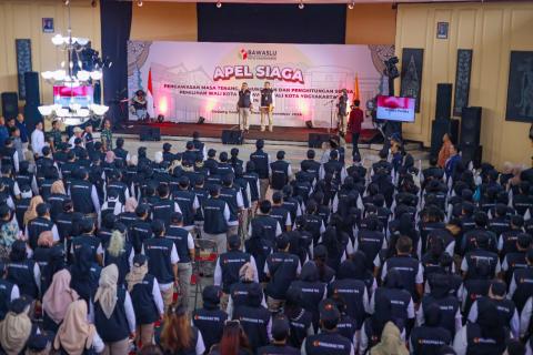 Apel Siaga diiikuti oleh seluruh jajaran pengawas Pemilu se-Kota Yogyakarta dan stakeholder