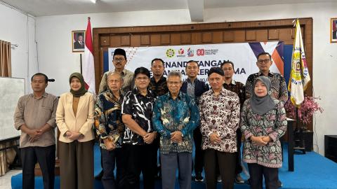 Penandatanganan Perjanjian Kerja Sama antara Fakultas Hukum Universitas Proklamasi 45 dengan Bawaslu DIY dan Bawaslu Kabupaten/Kota se-DIY