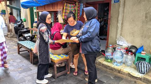 Anggota Bawaslu Kota Yogyakarta melakukan pengawasan melekat coktas di wilayah Kemantren Danurejan