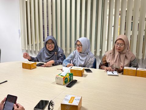 Anggota Bawaslu Kota Yogyakarta Siti Nurhayati menyampaikan maksud dan tujuan audiensi ke FSBK UAD