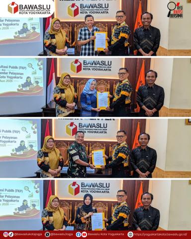 Berita Acara Hasil Forum Konsultasi Publik dan Evaluasi Standar Pelayanan diserahkan kepada perwakilan peserta diskusi