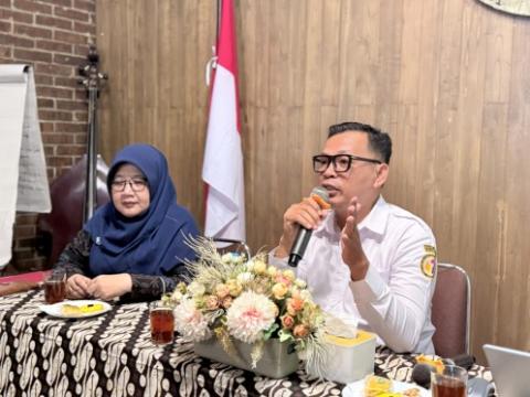 Ketua Bawaslu Kota Yogyakarta, menegaskan bahwa sekolah memiliki posisi strategis dalam kehidupan berdemokrasi pelajar