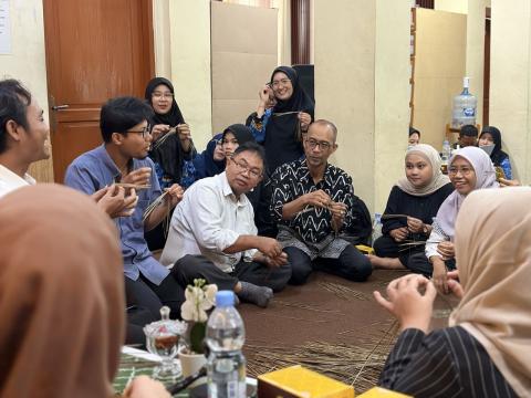 Pemanfaatan Wayang Suket juga berpeluang dikembangkan dalam kegiatan Pojok Pengawasan, sosialisasi komunitas, maupun konten digital