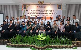 Ketua Bawaslu Kota Yogyakarta menghadiri acara Pelantikan PTPS di Kecamatan Mergangsan