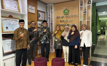 Audiensi Ketua, Anggota, dan jajaran Sekretariat Bawaslu Kota Yogyakarta diterima oleh Kepala Kantor dan Kasubbag Tata Usaha Kemenag Kota Yogyakarta