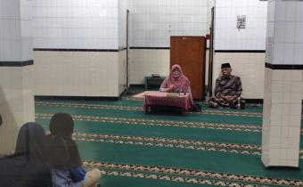 Anggota Bawaslu Kota Yogyakarta, Siti Nurhayati, melakukan konsolidasi demokrasi bersama Aisyiyah Danurejan (15/5/2026)