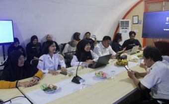 Plt. Kasubbag Administrasi Bawaslu Kota Yogyakarta, Sufia Nur Janah, mengikuti Pelatihan Service Excellence dan Edukasi Literasi Pengelolaan Keuangan yang diselenggarakan Bawaslu Daerah Istimewa Yogyakarta, Rabu (8/7/2026)