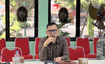 Ketua Bawaslu Kota Yogyakarta, Andie Kartala, mengikuti Rapat Tim Pemantauan Situasi Politik Kota Yogyakarta di Badan Kesatuan Bangsa dan Politik Kota Yogyakarta, Kamis (3/9/2026)