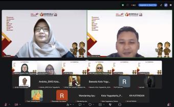 Anggota Bawaslu Kota Yogyakarta, Siti Nurhayati, membuka kegiatan Kajian Hukum dengan tema “Studi Kasus – Penyelesaian Sengketa Antarpeserta Pemilu” yang dilaksanakan secara daring melalui Zoom, Selasa (15/9/2026)